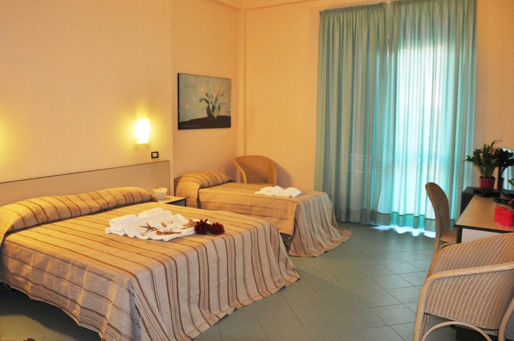 L'Approdo Di Angelino Hotel Pizzolungo Exterior photo