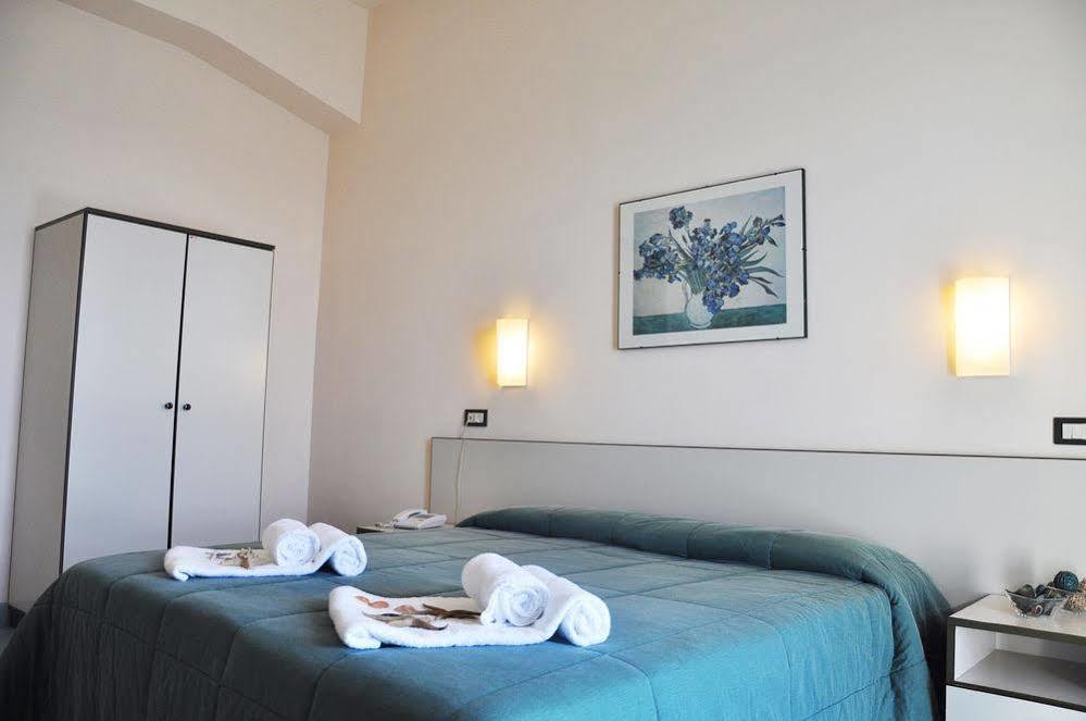 L'Approdo Di Angelino Hotel Pizzolungo Exterior photo