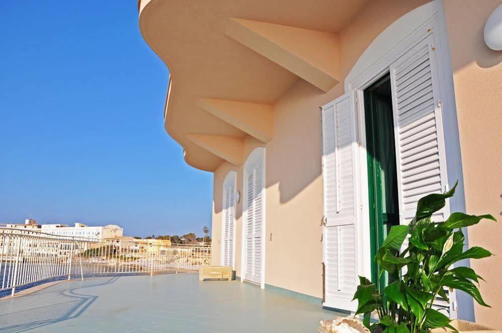 L'Approdo Di Angelino Hotel Pizzolungo Exterior photo